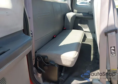 2001 Ford F-250 Lariat/Xl/Xlt z USA, uszkodzony, nr VIN 1FTNX21F31EC01329